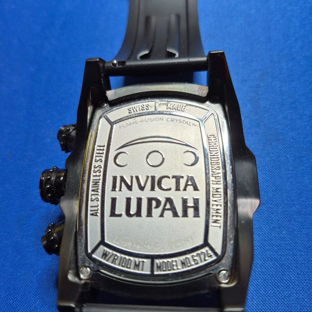 Invicta LUPAH Chronograph - Picture 3 of 8